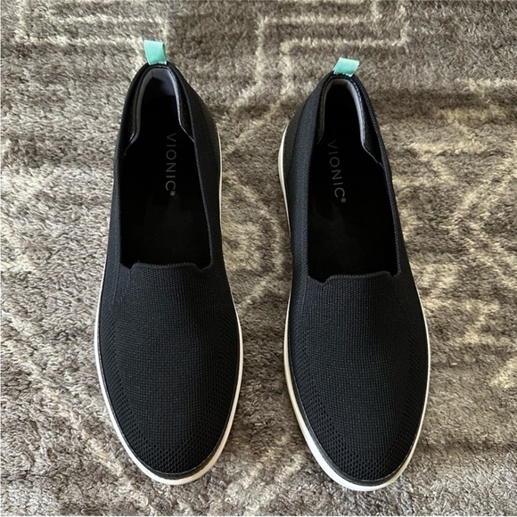 NWOT Vionic Sidney Knit Slip On Shoes Black Orthotic Arch Support Sneakers 9.5 - Picture 2 of 6